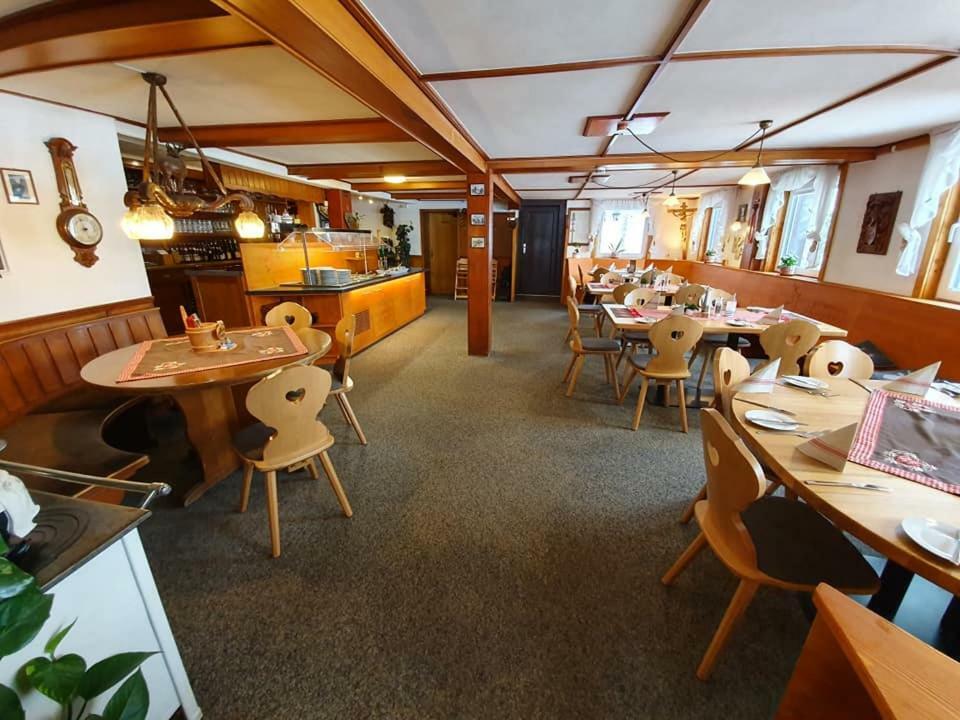 Gasthaus Zum Hirschen فورتفاغن المظهر الخارجي الصورة
