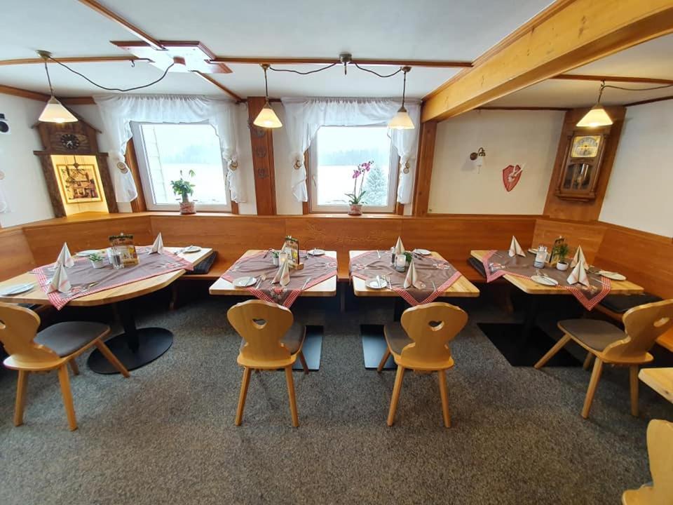 Gasthaus Zum Hirschen فورتفاغن المظهر الخارجي الصورة